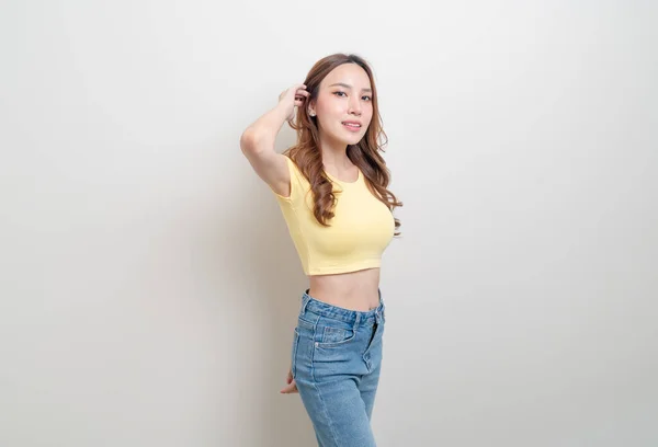 Retrato Hermosa Mujer Asiática Con Sensación Feliz Sonriendo Sobre Fondo — Foto de Stock