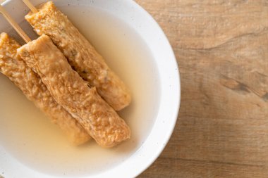 Odeng - Kore usulü balık şiş çorbası - Kore sokak yemeği tarzı