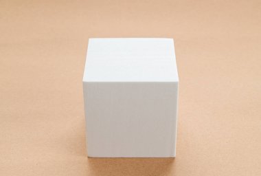 Geometri tıraş beyaz blok