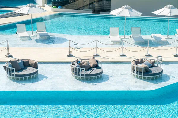 Umbrella Bed Pool Swimming Pool Holiday Vacation Concept — Fotografia de Stock