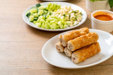 Vietnam domuz köftesi ve sebze paketleri (Nam-Neaung veya Nham Due) - Vietnam geleneksel yemek kültürü