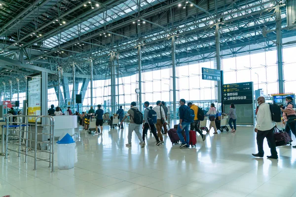 Бангкок Таїланд Травня 2022 Пасажири Аеропорту Бангкок Суварнабумі Всередині Терміналу — стокове фото