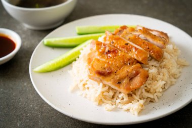 Grilled Chicken with Steamed Rice in Hainan style