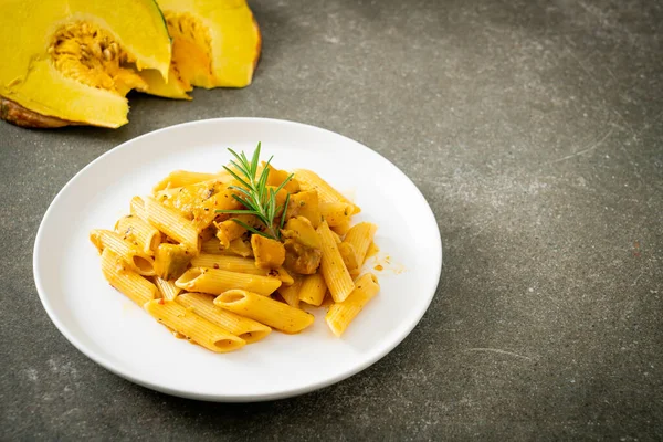 Pumpkin Penne Pasta Alfredo Sauce Vegan Vegetarian Food Style — Stock Photo, Image