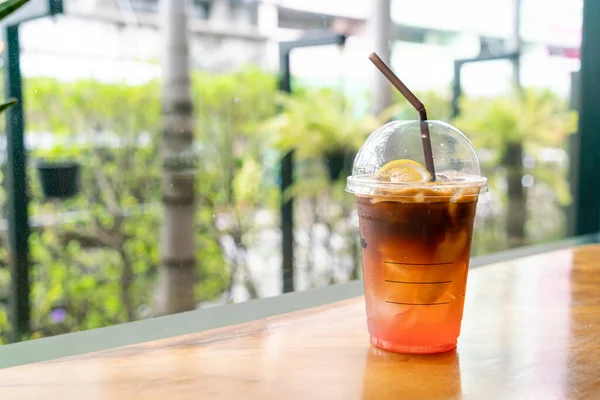 Café Expreso Con Vaso Refresco Melocotón Limón Café Cafetería —  Fotos de Stock