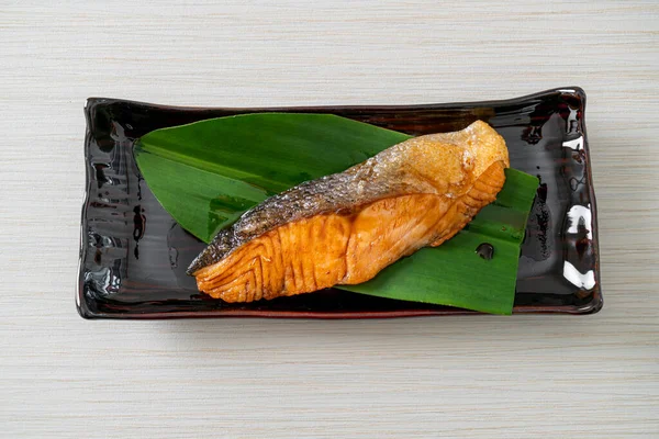 Friptură Somon Grătar Sos Soia Farfurie Stil Alimentar Japonez — Fotografie, imagine de stoc
