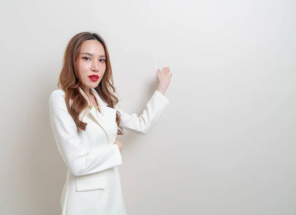 Portrait Belle Femme Affaires Asiatique Avec Main Présentant Pointant Sur — Photo