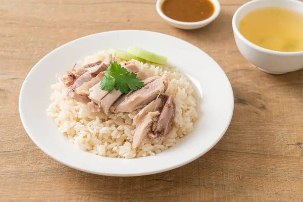 Hainanese Chicken Rice Steamed Rice Chicken Asian Food Style — Fotografia de Stock