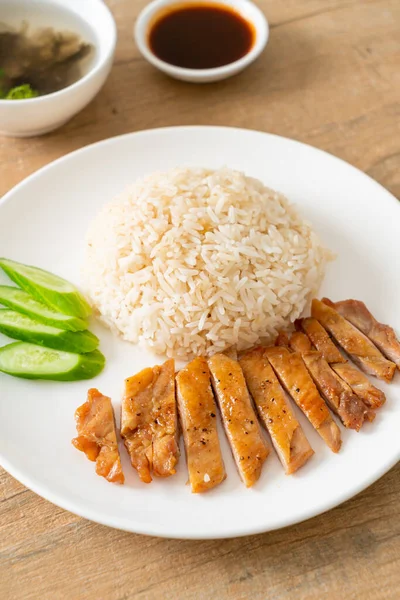 Grilled Chicken Steamed Rice Hainan Style — Stok Foto