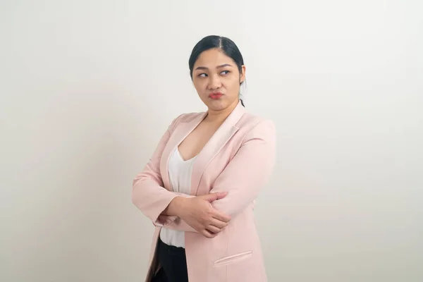 Jeune Femme Asiatique Avec Visage Boudé Sur Fond Blanc — Photo