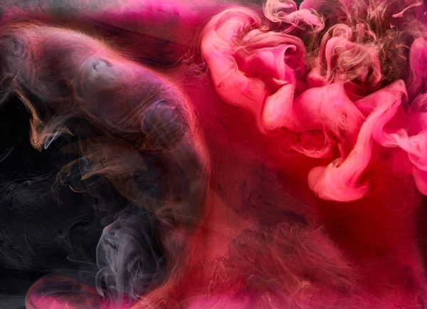 赤黒顔料渦巻くインク抽象的な背景 液体煙塗料水中 — ストック写真