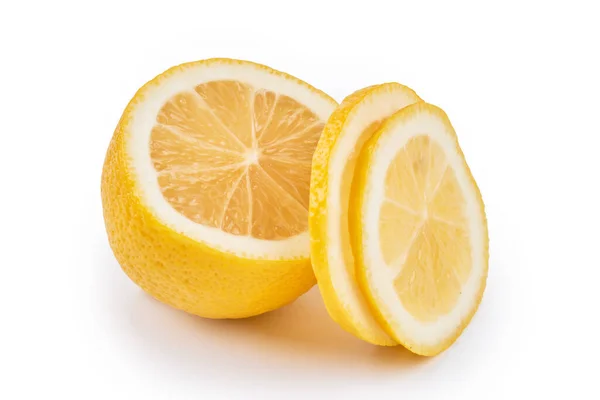 Skivad Halv Citron Citrus Frukt Gula Saftiga Citron Cirklar Isolerad — Stockfoto