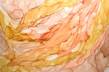 Soyut Ocher suluboya geçmişi. Sarı turuncu kahverengi boya lekeleri ve sudaki lekeler, lüks sıvı sıvı sanat duvar kağıdı, sonbahar renklerinin karışımı.