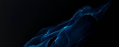 Siyah teknoloji arka planında soyut mavi elektrik dalgası. Sudaki neon ışığı boyası, akrilik patlama, sıvı sanat