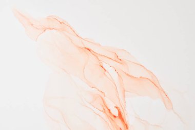 Beyaz arka planda soyut Ocher suluboya. Sarı turuncu kahverengi boya lekeleri ve sudaki lekeler, lüks sıvı sıvı sanat duvar kağıdı, sonbahar renklerinin karışımı.