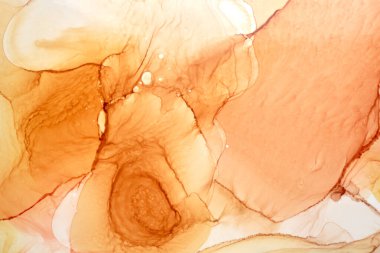 Soyut mürekkep boyası arkaplanı. Sarı turuncu kahverengi boya lekeleri ve sudaki lekeler, lüks sıvı sıvı duvar kağıdı.