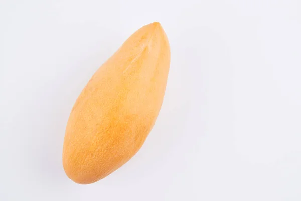 Całe Pomarańczowe Tajskie Mango Izolowane Białym Tle Ścieżka Wycinania — Zdjęcie stockowe