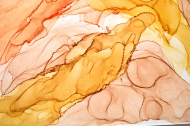 Soyut Ocher suluboya geçmişi. Sarı turuncu kahverengi boya lekeleri ve sudaki lekeler, lüks sıvı sıvı sanat duvar kağıdı, sonbahar renklerinin karışımı.
