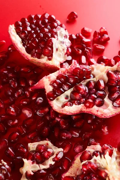 Ruby Ripe Fresh Juicy Sliced Pomegranate Isolated Red Background — Stock Photo, Image