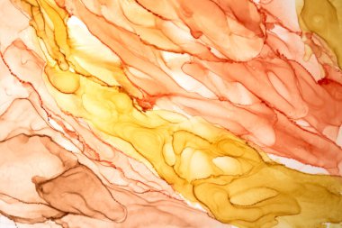 Soyut Ocher suluboya geçmişi. Sarı turuncu kahverengi boya lekeleri ve sudaki lekeler, lüks sıvı sıvı sanat duvar kağıdı, sonbahar renklerinin karışımı.
