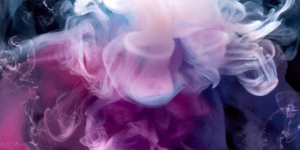 Humo Púrpura Sobre Fondo Tinta Negra Niebla Colorida Remolino Abstracto — Foto de Stock