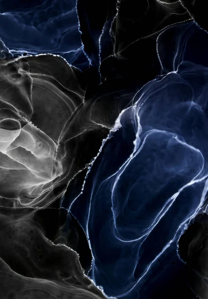 黒技術の背景に青色の電気波を抽象化 アクリル爆発 液体アートのネオンライトペイント — ストック写真