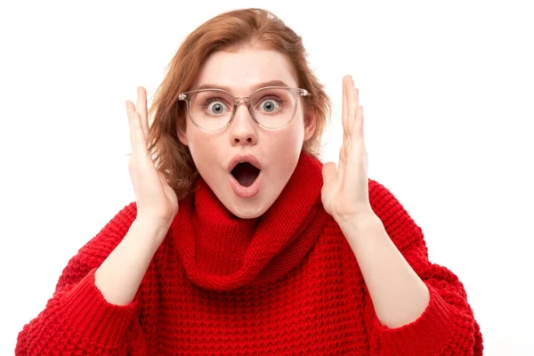 Shocked Face Ginger Girl Red Sweater Looks Surprised Open Mouth — Stock Photo, Image