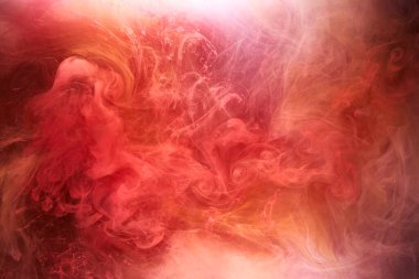 Siyah ve kırmızı mürekkep arka plan, renkli sis, soyut girdap okyanusu, akrilik boya pigmenti su altında, beyaz duman