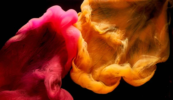 Naranja Humo Rosa Sobre Fondo Tinta Negra Niebla Colorida Abstracto — Foto de Stock