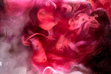 Siyah ve kırmızı mürekkep arka plan, renkli sis, soyut girdap okyanusu, akrilik boya pigmenti su altında, beyaz duman