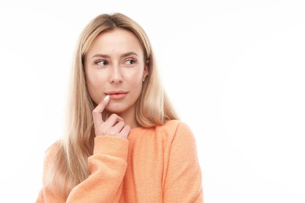 Smart Blonde Girl Casual Holding Chin Thinks Doubts Makes Decision — Stock Photo, Image