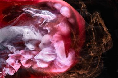 Siyah ve kırmızı mürekkep arka plan, renkli sis, soyut girdap okyanusu, akrilik boya pigmenti su altında, beyaz duman