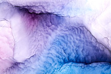 Mor mavi mürekkep soyut arkaplan, mermer doku, akışkan sanat desenli duvar kağıdı, sualtı dalgalı lekeler ve lekeler.