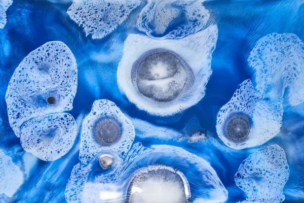 Niebieski Atrament Abstrakcyjne Tło Zimowy Wzór Farby Pod Wodą Plamy — Zdjęcie stockowe