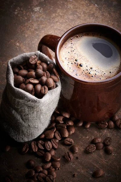 Composition Freshly Brewed Cup Coffee Roasted Coffee Beans Bag Brown — Stock Photo, Image