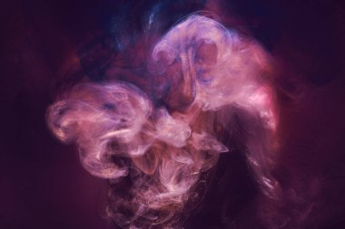 Sıvı akışkan sanat özgeçmişi. Su altında pembe mavi akrilik boya, galaktik duman okyanusu.