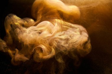 Sıvı akışkan sanat özgeçmişi. Ocher jetleri ve duman halkaları dans eden akrilik boyalar su altında, uzay okyanusu, renk patlaması