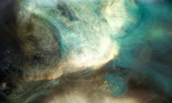 多色の明るい対照的な暗い煙抽象的な背景 アクリル塗料水中爆発 — ストック写真