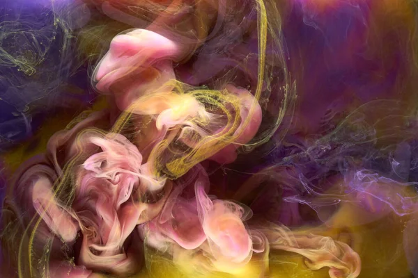 Çok renkli, koyu renkli, soyut bir arka plan, su altında akrilik boya patlaması.