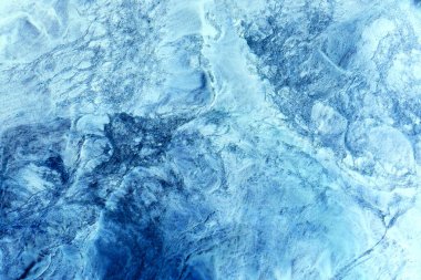 Mavi çok renkli duman soyut arka plan, su altında akrilik boya patlaması