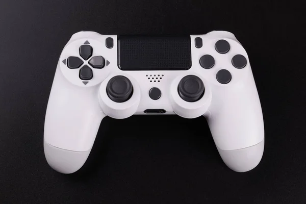 Weißer Videospielcontroller Steuerknüppel Für Spielkonsole Isoliert Auf Schwarzem Hintergrund Gamer — Stockfoto
