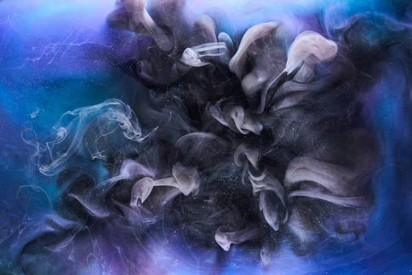 青黒多色の煙抽象的な背景 アクリル塗料水中爆発 — ストック写真