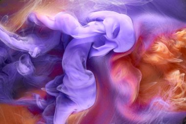 Çok renkli turuncu eflatun dumanı soyut arka plan, su altında akrilik boya patlaması