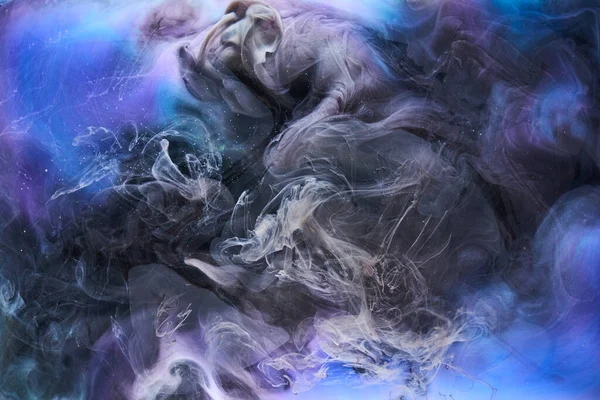青黒多色の煙抽象的な背景 アクリル塗料水中爆発 — ストック写真