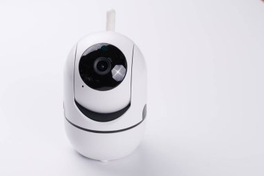 Güvenlik kamerası, video kamera, kapalı devre kamera beyaz arka planda izole edilmiş. ev güvenlik sistemi kavramı