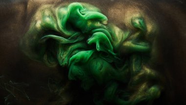 Altın parıldayan soyut arka plan, lüks yeşil duman, su altında akrilik boya patlama, kozmik girdap mürekkebi