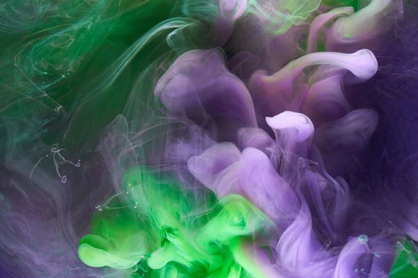 Zelený Purpurový Kouř Abstraktní Pozadí Akrylové Barvy Pod Vodou Exploze — Stock fotografie