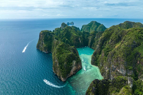 菲菲列岛的Pileh泻湖 著名的潜水胜地 安达曼海 Krabi Phuket 在梦想中的泰国旅行 美丽的目的地亚洲 暑假旅行 — 图库照片