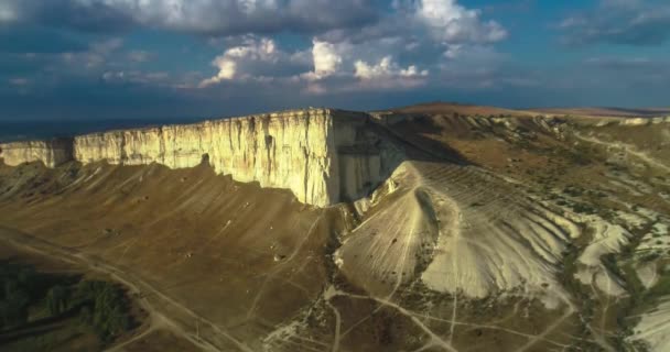 Kaya Roca Blanca Península Crimea Vista Aérea Cordillera Con Una — Vídeos de Stock