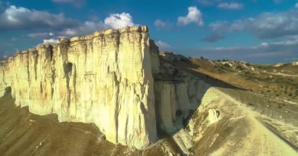 Kaya White Rock Crimean Peninsula Aerial View Mountain Range White — Stock Video